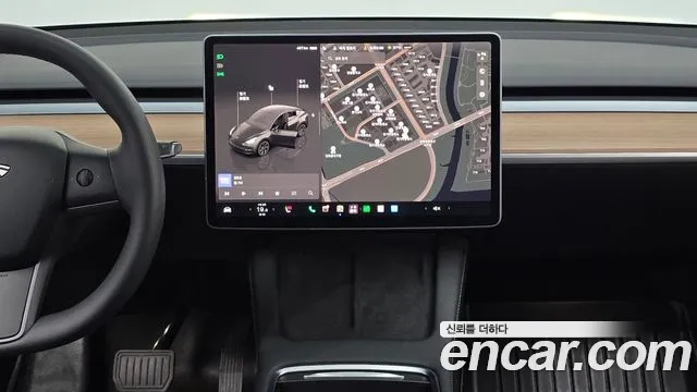 Tesla Model Y — Фото автомобиля 19