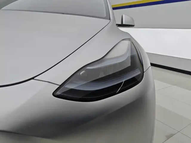 Tesla Model Y — Фото автомобиля 5
