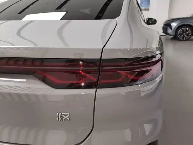 BYD Han — Фото автомобиля 7