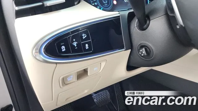 Genesis GV70 2.5T Бензин AWD — Фото автомобиля 27
