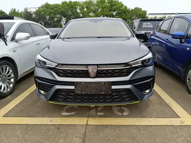 Roewe i5 — Фото автомобиля 2