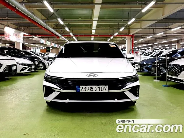 Hyundai Avante — Фото автомобиля 3