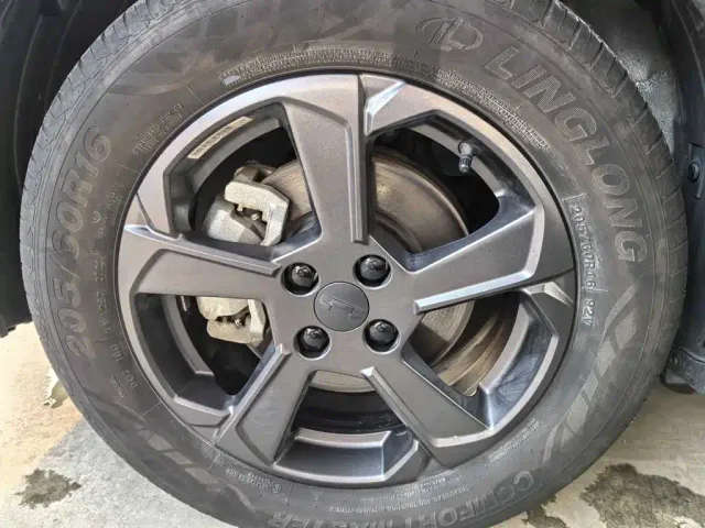Geely Geometry E Firefly — Фото автомобиля 13