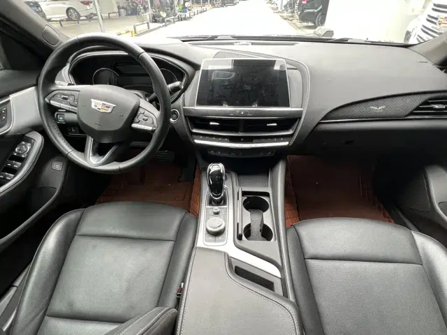 Cadillac CT5 — Фото автомобиля 8