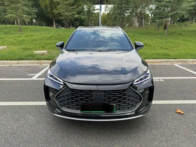 BYD Tang — Фото автомобиля 2