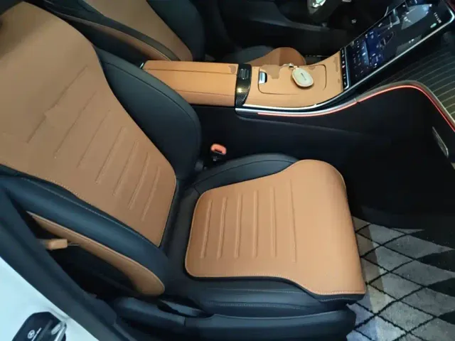 Mercedes-Benz C-Class — Фото автомобиля 24