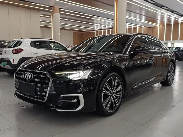 Фотография автомобиля — Audi A6L