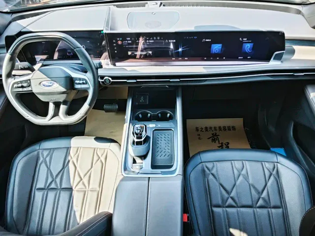 Ford Edge — Фото автомобиля 5
