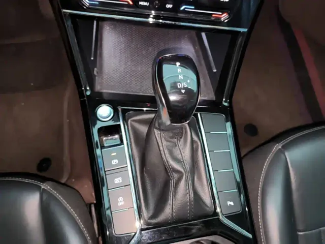 Volkswagen Passat — Фото автомобиля 13