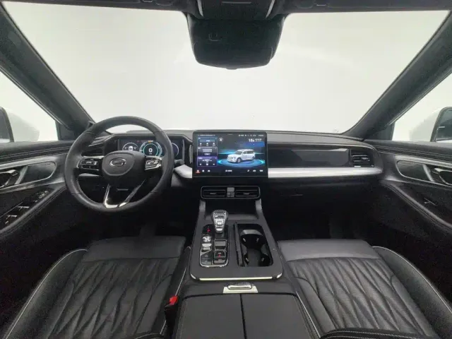 GAC Trumpchi GS8 — Фото автомобиля 5