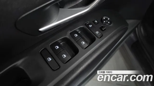 Hyundai Tucson Tucson (NX4) Бензин 1.6 турбо 2WD — Фото автомобиля 27