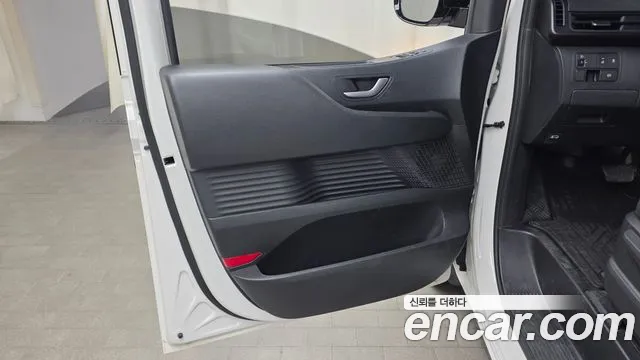 Hyundai Staria — Фото автомобиля 12