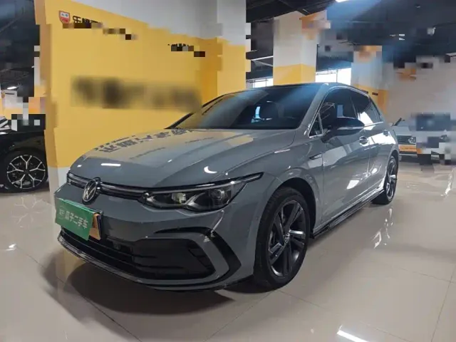 Фотография автомобиля — Volkswagen Golf