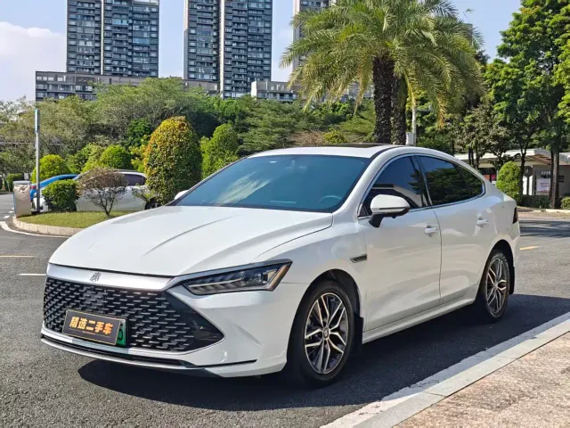 Фотография автомобиля — BYD Qin PLUS