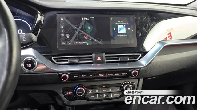 Kia Niro — Фото автомобиля 20