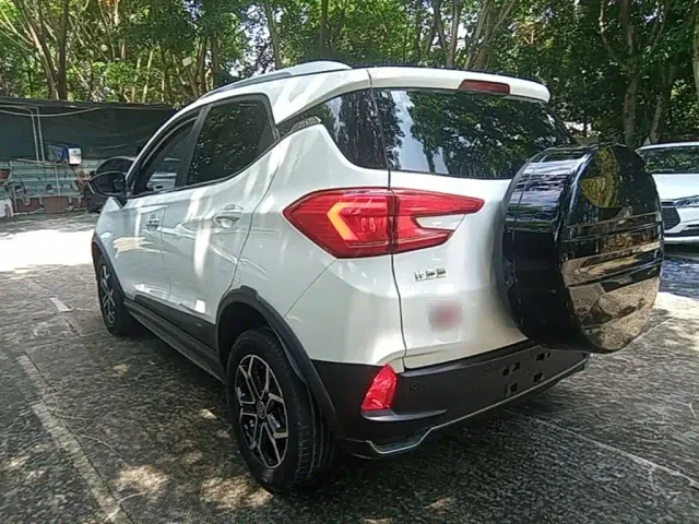 BYD Yuan Pro — Фото автомобиля 4