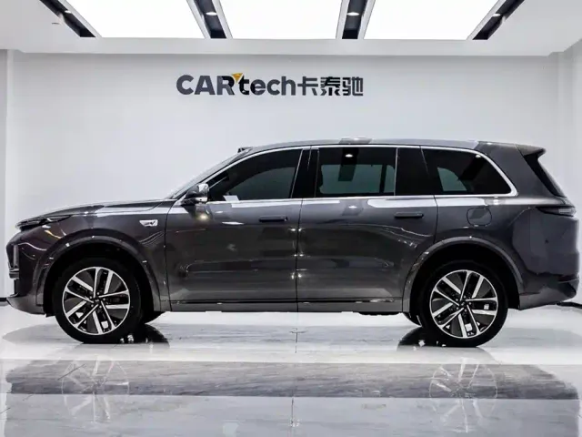 Li Auto L9 — Фото автомобиля 3