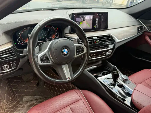 BMW 5 Series — Фото автомобиля 8