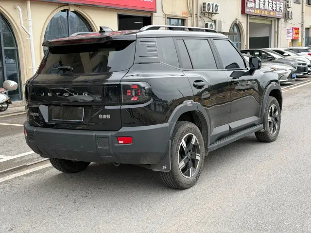 Jetour T1 — Фото автомобиля 8