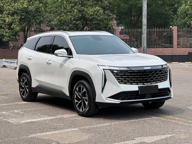 Geely Boyue L — Фото автомобиля 3
