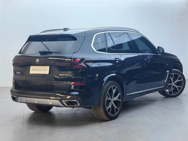 BMW X5 — Фото автомобиля 4