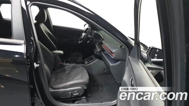 Hyundai Kona Kona (SX2) Бензин 1.6 Turbo 4WD — Фото автомобиля 10