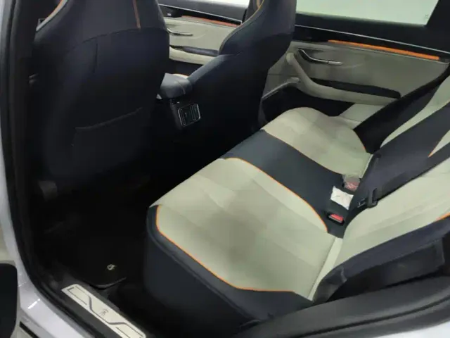 BYD Song PLUS — Фото автомобиля 11