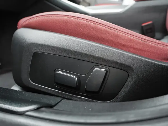 BMW 3 Series — Фото автомобиля 15