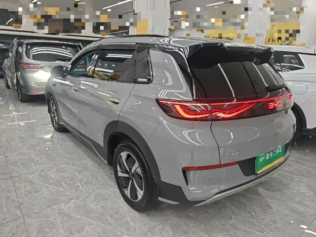 BYD Sealion 05 EV — Фото автомобиля 4
