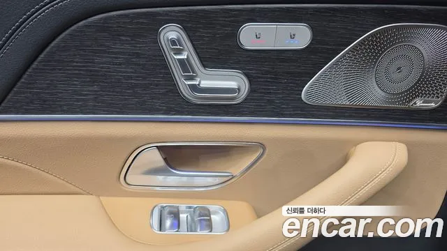 Mercedes-Benz GLS-Class — Фото автомобиля 17