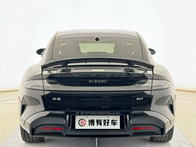 Xiaomi SU7 — Фото автомобиля 16