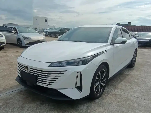 Фотография автомобиля — Changan Eado
