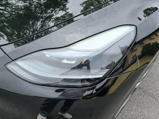 Tesla Model Y 2022 Long Range AWD — Фото автомобиля 15