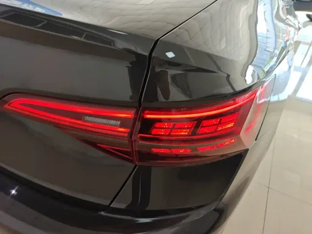 Volkswagen Sagitar — Фото автомобиля 7