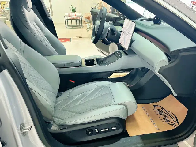 Nio ET5 Touring — Фото автомобиля 10