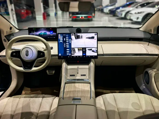 Luxeed S7 — Фото автомобиля 10