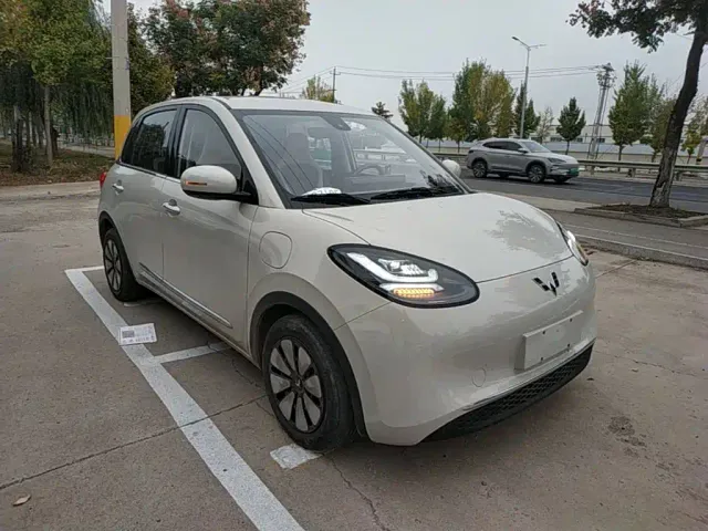 Wuling Bingo — Фото автомобиля 3