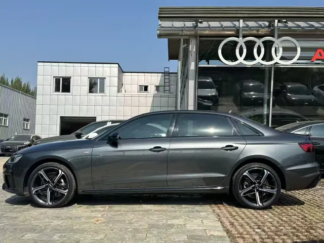 Audi A4L — Фото автомобиля 3