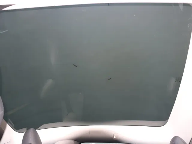 Tesla Model Y — Фото автомобиля 13