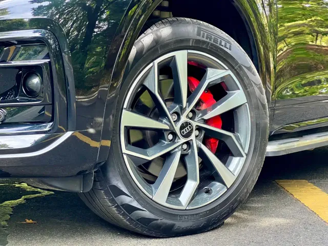 Audi Q5L — Фото автомобиля 3