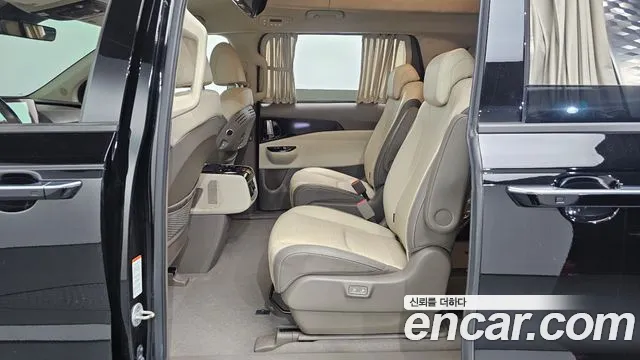Kia Carnival 4th Gen — Фото автомобиля 11