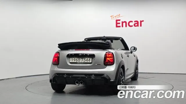 Mini Cooper Convertible — Фото автомобиля 4