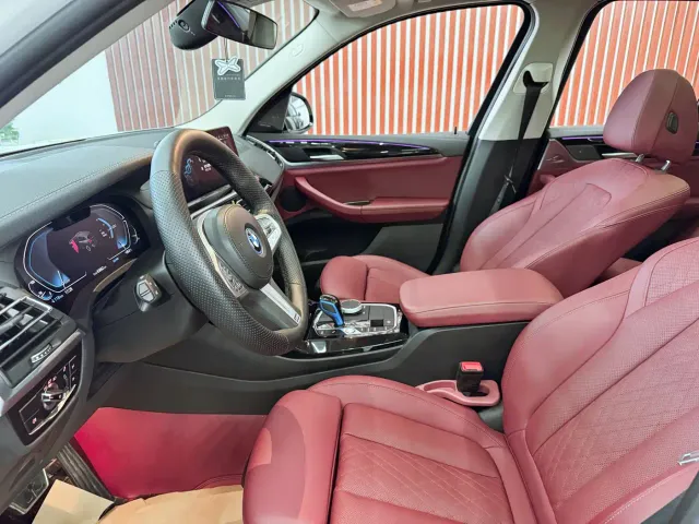 BMW BMW iX3 2022 Facelift Leading Model — Фото автомобиля 14