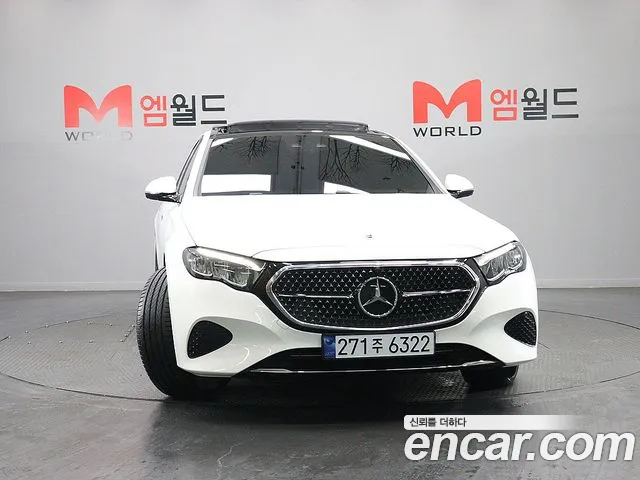 Mercedes-Benz E-Class — Фото автомобиля 2