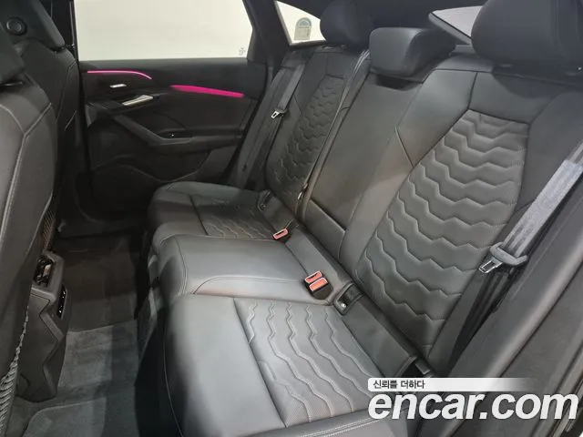 Audi A6 e-tron — Фото автомобиля 11