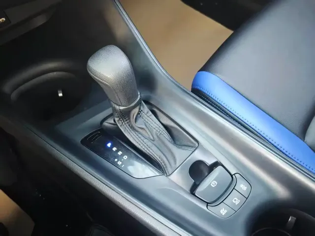 Toyota Toyota IZOA 2022 Hybrid 2.0L Yixing Edition — Фото автомобиля 14