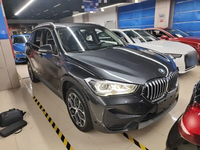 BMW X1 — Фото автомобиля 3