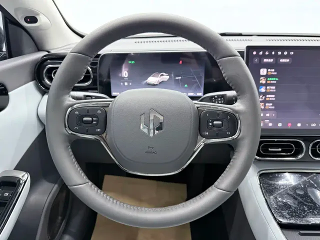 Leapmotor C01 — Фото автомобиля 8