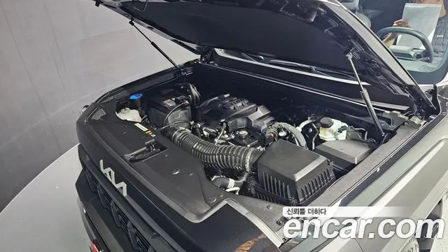 Kia Tasman Tasman 2.5T Бензин 4WD — Фото автомобиля 6