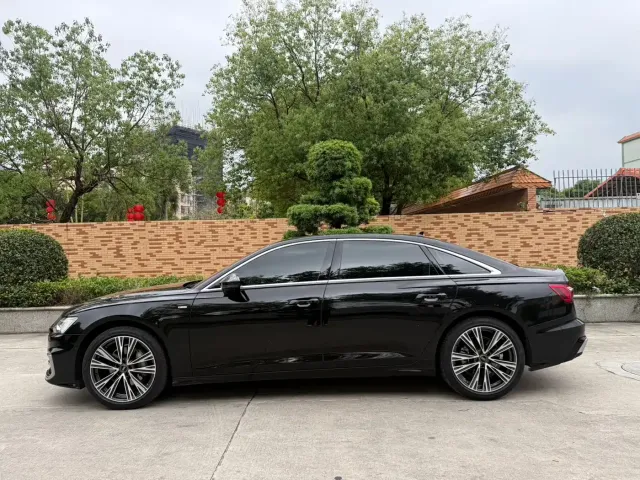 Audi A6L — Фото автомобиля 4